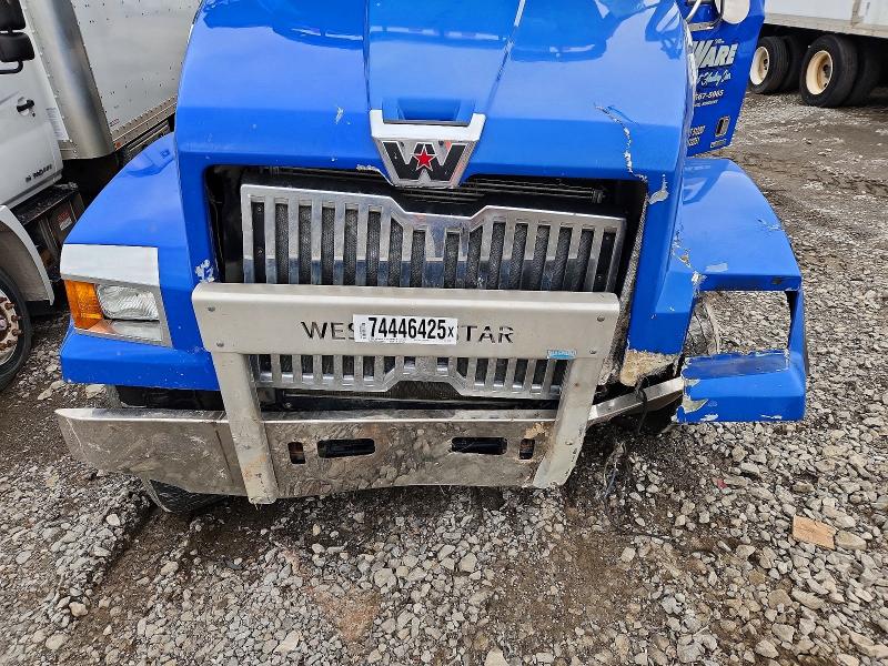 Продаж на аукціоні авто 2018 Western Star Dumptruck, vin: 5KKMAVDVXJLJX6893, номер лоту: 46915216