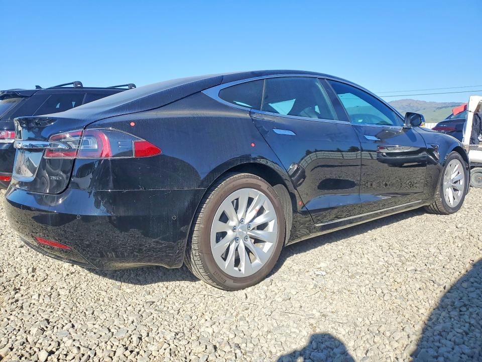 Aukcja sprzedaży 2018 Tesla Model S, vin: 5YJSA1E28JF300118, numer aukcji: 75783955