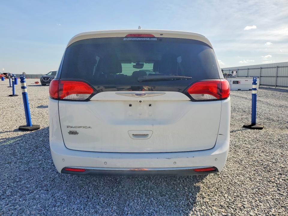 78977225 :رقم المزاد ، 2C4RC1BG9JR269894 vin ، 2018 Chrysler Pacifica مزاد بيع