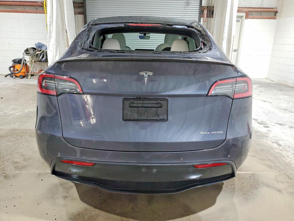 Продажа на аукционе авто 2022 Tesla Model Y, vin: 7SAYGDEFXNF383136, номер лота: 79049505