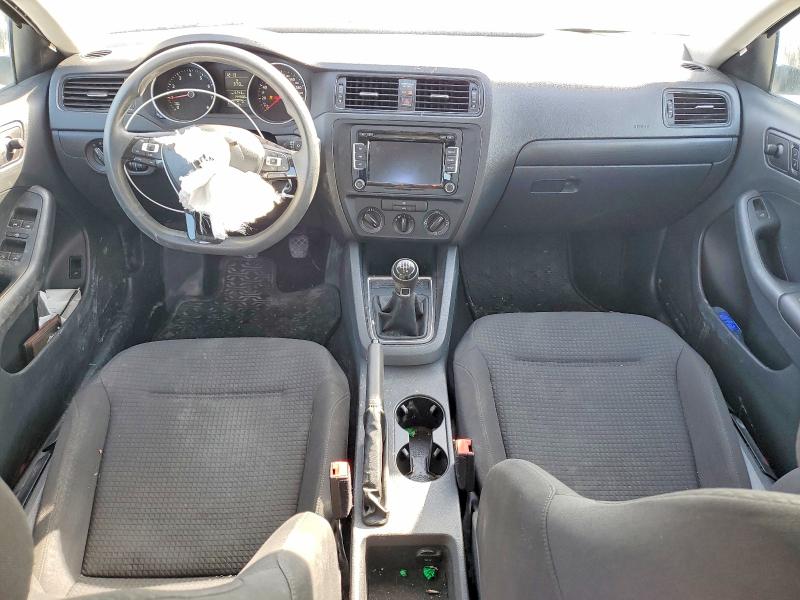 77150405 :رقم المزاد ، 3VW1K7AJ8FM260423 vin ، 2015 Volkswagen Jetta مزاد بيع