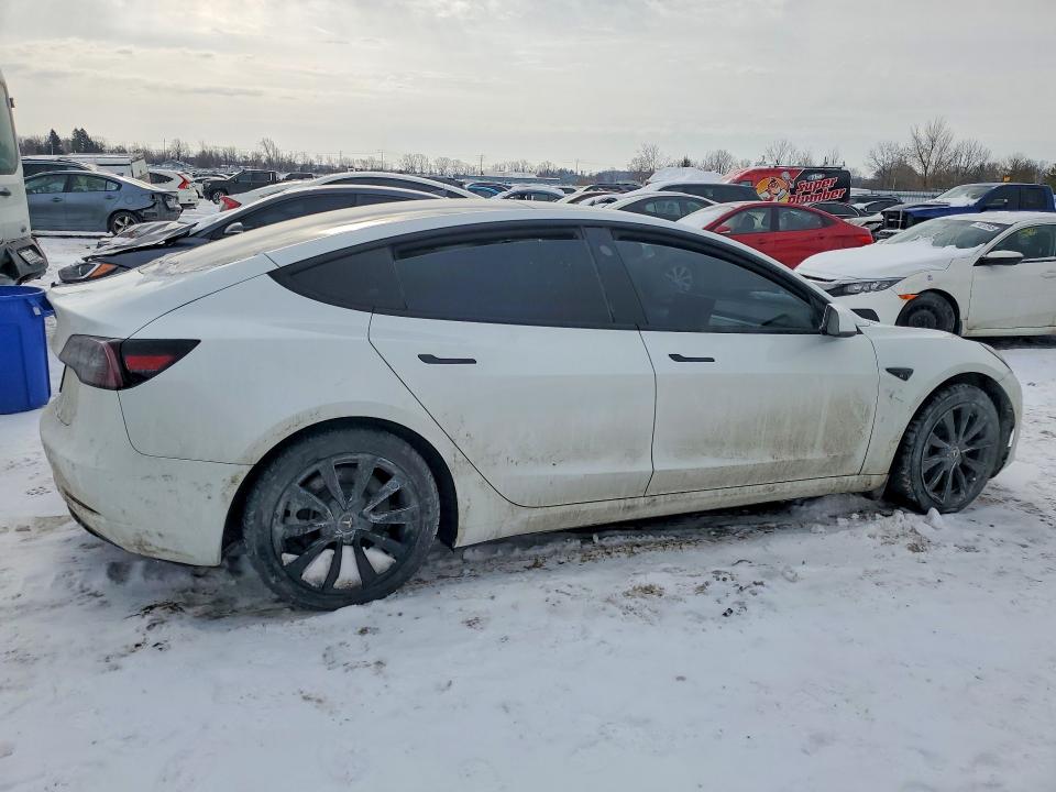 74971105 :رقم المزاد ، 5YJ3E1EA7NF374099 vin ، 2022 Tesla Model 3 مزاد بيع