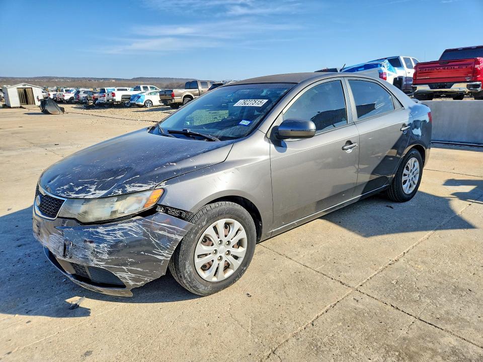 2013 Kia Forte მანქანა იყიდება აუქციონზე, vin: KNAFU4A22D5694668, აუქციონის ნომერი: 79227515