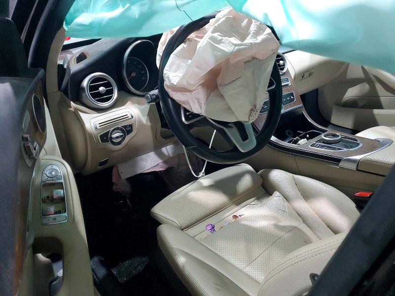 77960795 :رقم المزاد ، 55SWF8EB5KU311170 vin ، 2019 Mercedes-benz C مزاد بيع