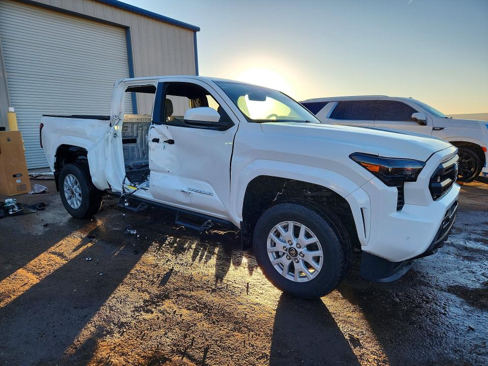 75710905 :رقم المزاد ، 3TMLB5JN2RM006889 vin ، 2024 Toyota Tacoma مزاد بيع