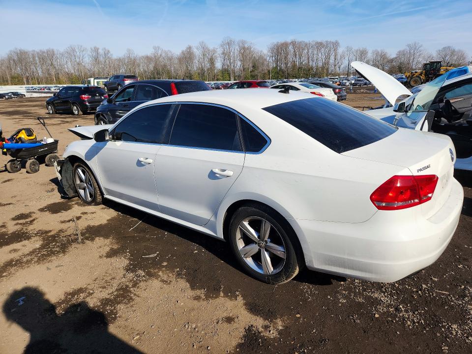 Продажа на аукционе авто 2014 Volkswagen Passat, vin: 1VWBT7A37EC088159, номер лота: 76800935