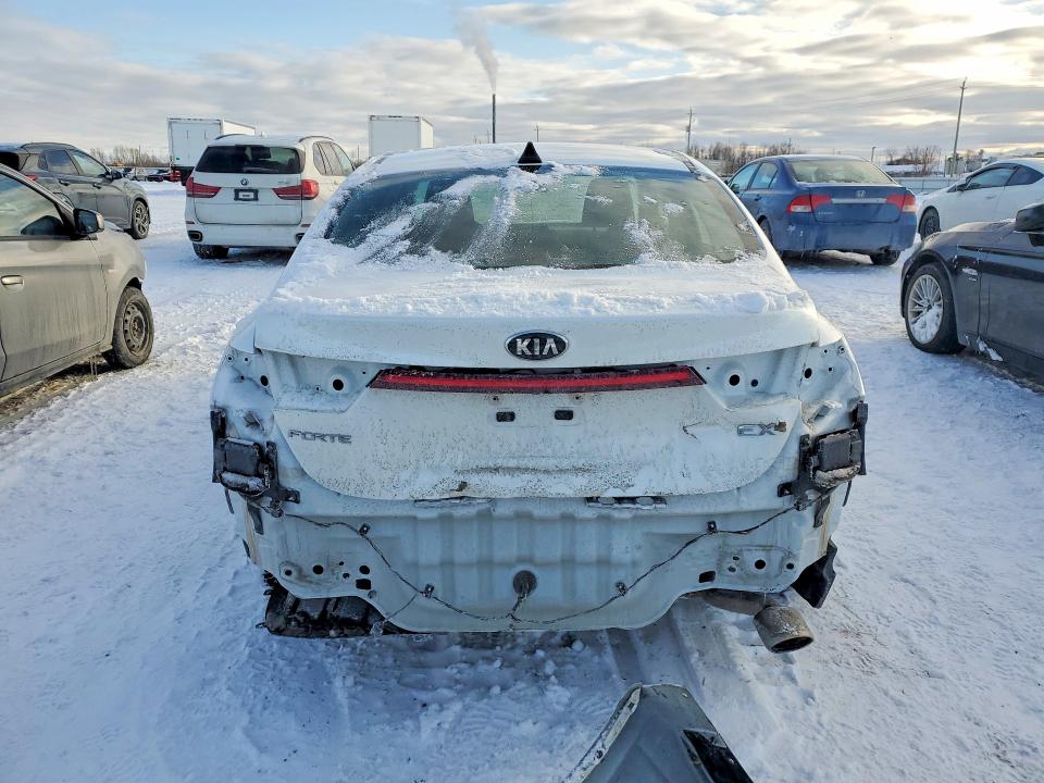 Продажа на аукционе авто 2021 Kia Forte, vin: 3KPF54AD0ME293741, номер лота: 78077545