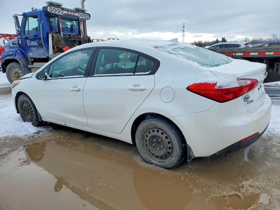 2014 Kia Forte მანქანა იყიდება აუქციონზე, vin: KNAFX4A68E5072975, აუქციონის ნომერი: 77942705