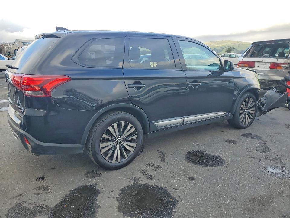 Продаж на аукціоні авто 2019 Mitsubishi Outlander, vin: JA4AD3A38KZ024476, номер лоту: 77736275