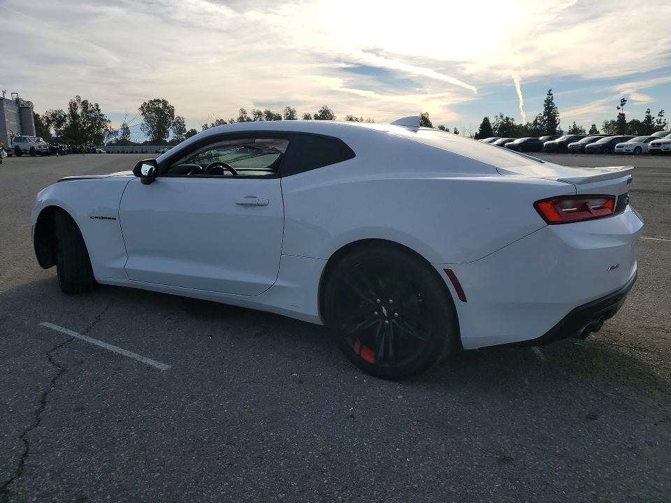 77233915 :رقم المزاد ، 1G1FB1RS3J0135126 vin ، 2018 Chevrolet Camaro مزاد بيع