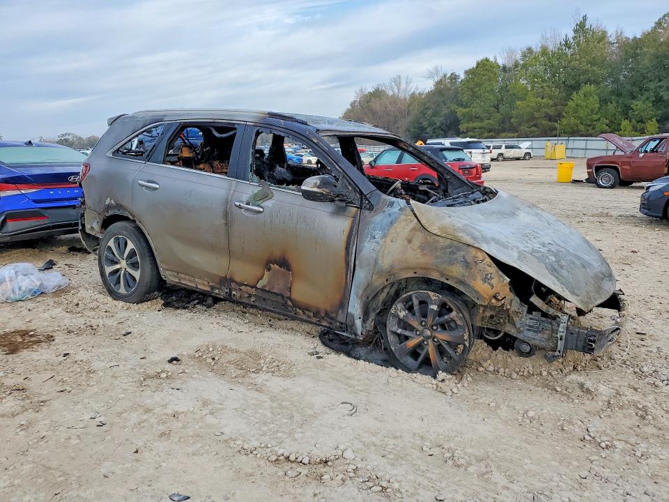 75769645 :رقم المزاد ، 5XYPH4A17GG186596 vin ، 2016 Kia Sorento مزاد بيع