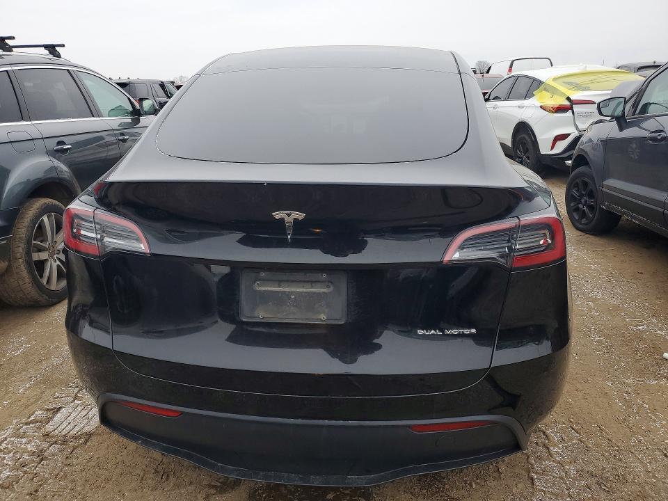 76167915 :رقم المزاد ، 7SAYGAEE8PF632350 vin ، 2023 Tesla Model Y مزاد بيع