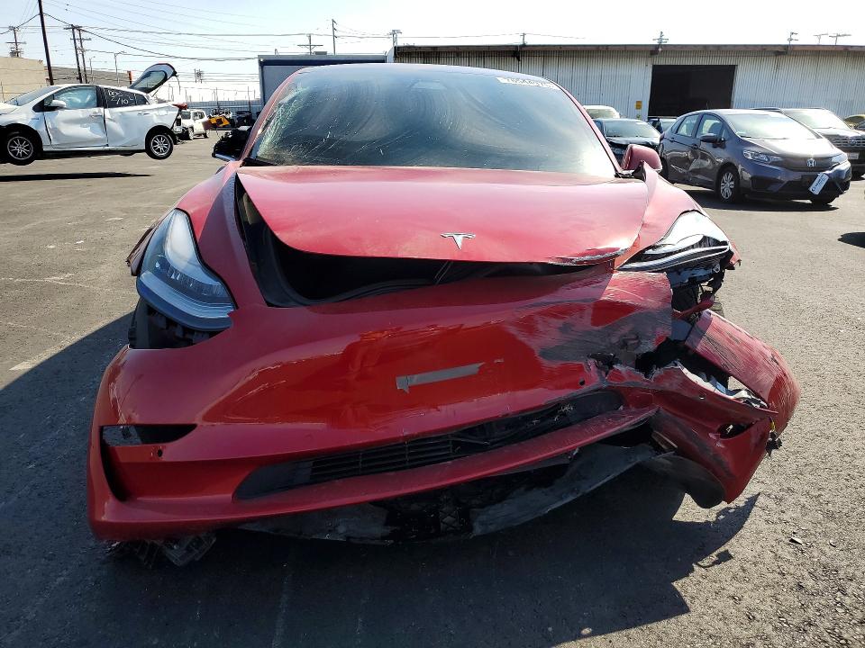 Продажа на аукционе авто 2018 Tesla Model 3, vin: 5YJ3E1EA2JF012952, номер лота: 76544975