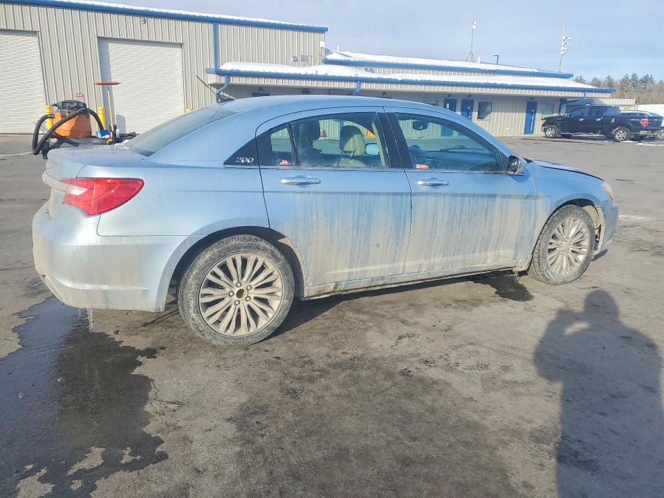 Продаж на аукціоні авто 2012 Chrysler 200, vin: 1C3CCBCB4CN227037, номер лоту: 77297955