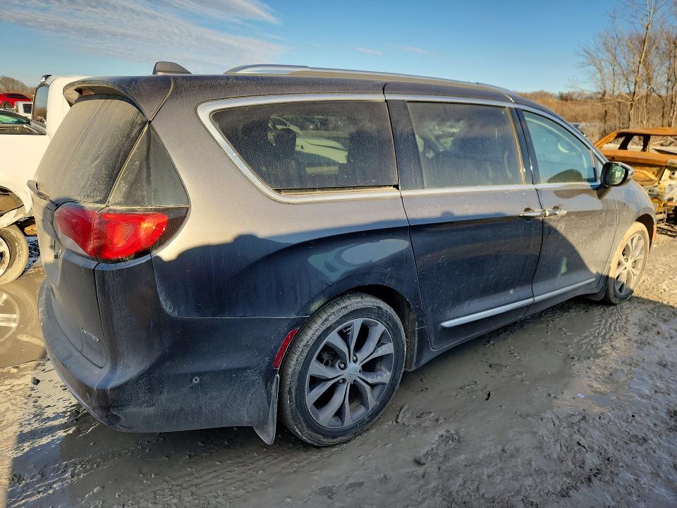 Продажа на аукционе авто 2017 Chrysler Pacifica, vin: 2C4RC1GG1HR589021, номер лота: 76984735
