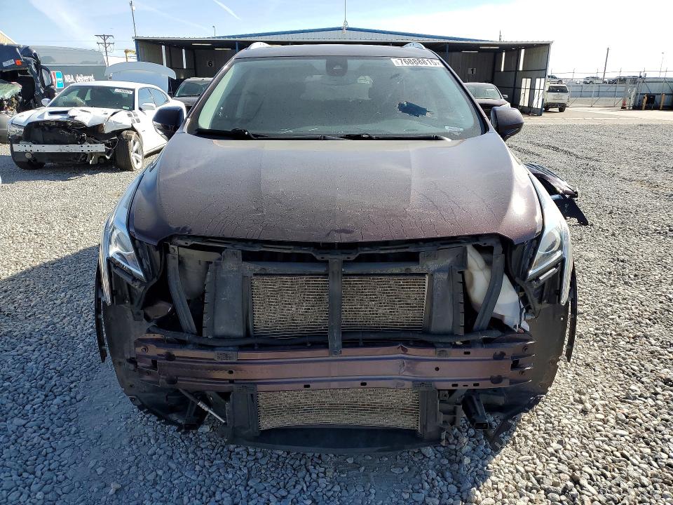 76888815 :رقم المزاد ، 1GYKNDRS2HZ258771 vin ، 2017 Cadillac Xt5 مزاد بيع