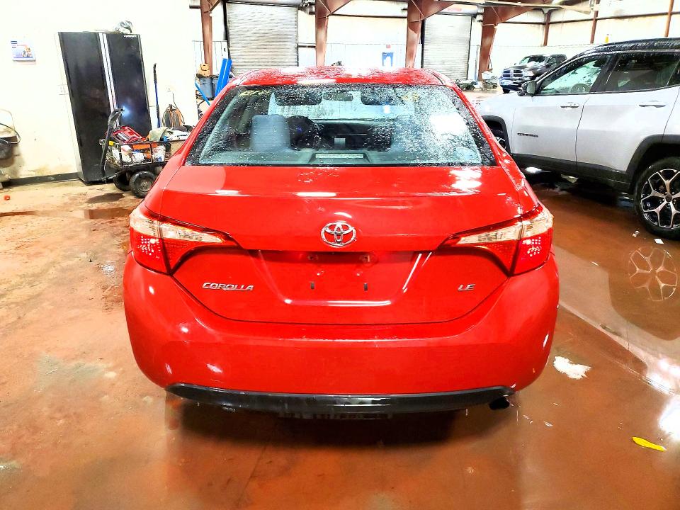 74821425 :رقم المزاد ، 2T1BURHE1HC770484 vin ، 2017 Toyota Corolla مزاد بيع