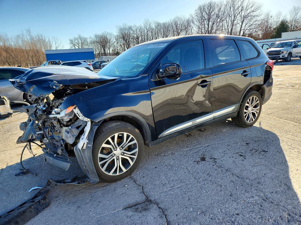 Продаж на аукціоні авто 2018 Mitsubishi Outlander, vin: JA4AD2A37JZ001814, номер лоту: 77206625