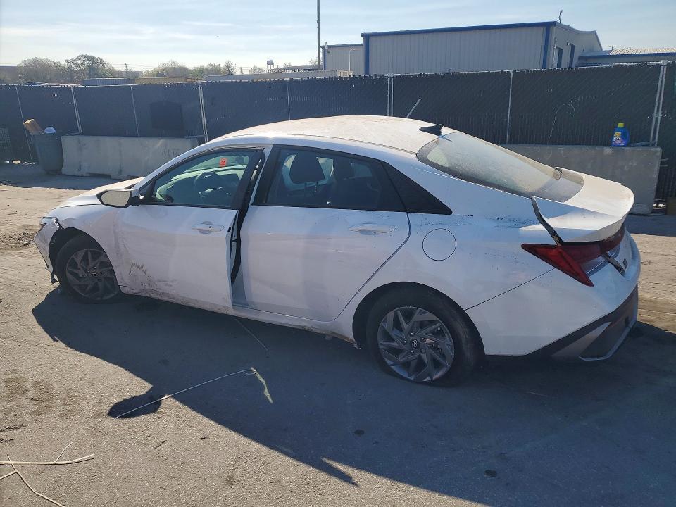 2025 Hyundai Elantra Hybrid მანქანა იყიდება აუქციონზე, vin: KMHLM4DJ5SU163410, აუქციონის ნომერი: 78668555