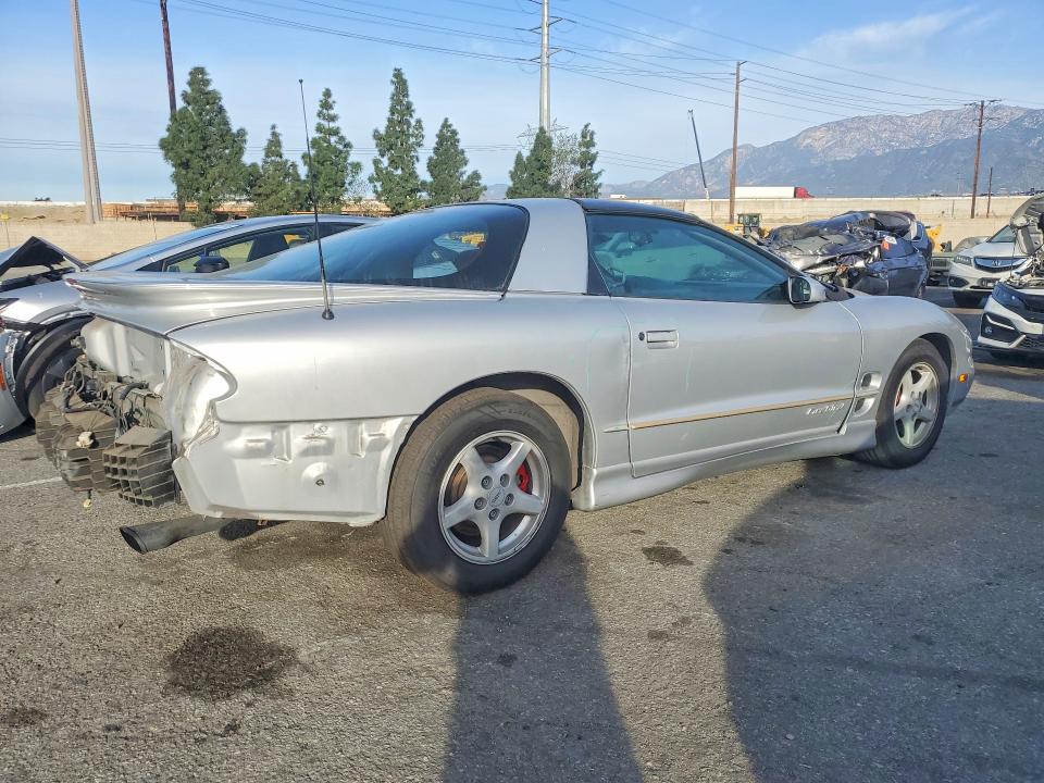 Продажа на аукционе авто 1999 Pontiac Firebird, vin: 2G2FS22K1X2231730, номер лота: 76459315
