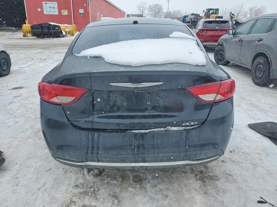 73674785 :رقم المزاد ، 1C3CCCAB5FN510561 vin ، 2015 Chrysler 200 مزاد بيع