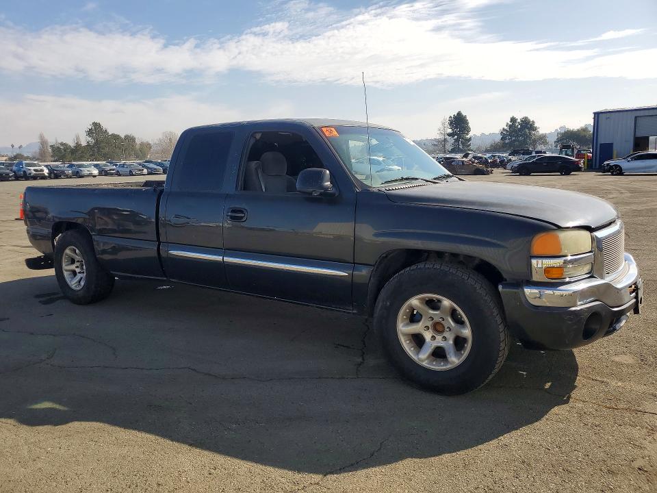 Продажа на аукционе авто 2003 Gmc New Sierra, vin: 1GTEC19T83E344599, номер лота: 74815775