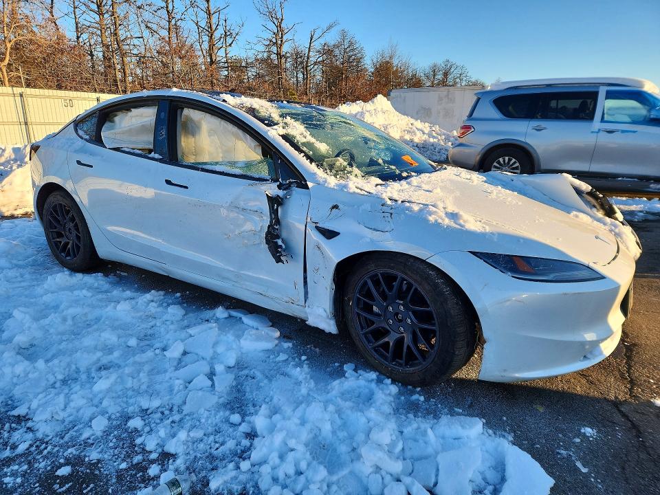 Продажа на аукционе авто 2025 Tesla Model 3, vin: 5YJ3E1EB5SF912464, номер лота: 75395065