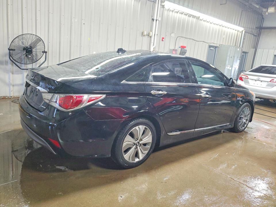 Продажа на аукционе авто 2015 Hyundai Sonata, vin: KMHEC4A49FA124157, номер лота: 75195485