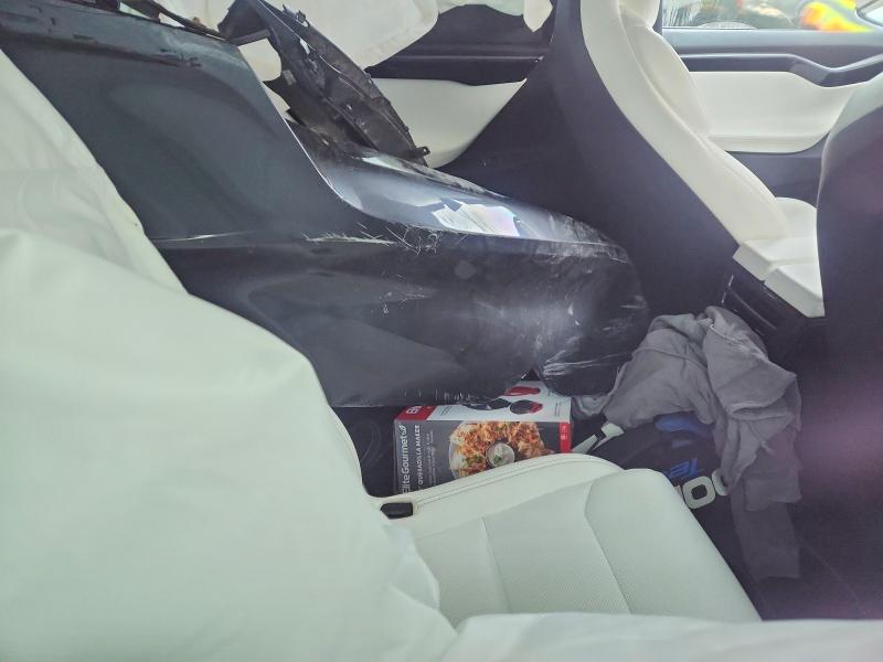 2018 Tesla Model X მანქანა იყიდება აუქციონზე, vin: 5YJXCBE49JF137079, აუქციონის ნომერი: 78232045