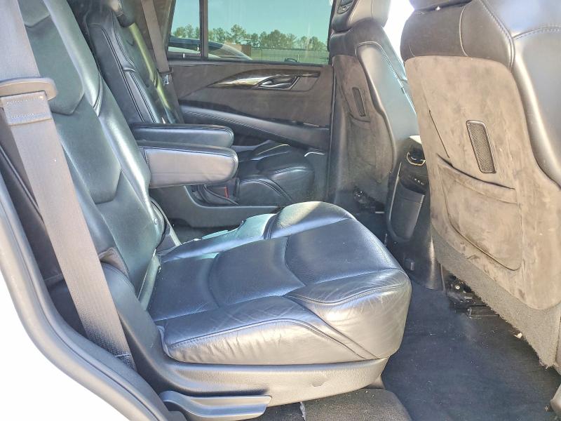 77145965 :رقم المزاد ، 1GYS4DKJ0JR185586 vin ، 2018 Cadillac Escalade مزاد بيع