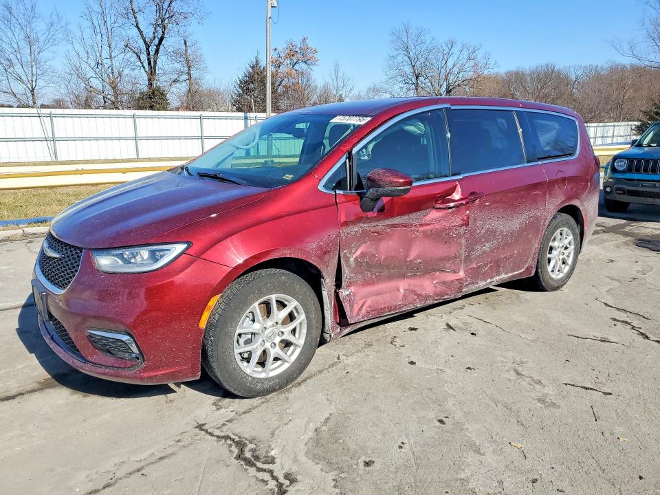 Продажа на аукционе авто 2023 Chrysler Pacifica, vin: 2C4RC1BGXPR560364, номер лота: 75707795