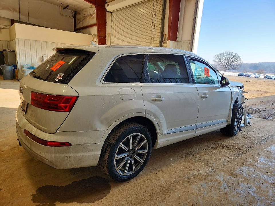 77121625 :رقم المزاد ، WA1LAAF72KD025184 vin ، 2019 Audi Q7 مزاد بيع