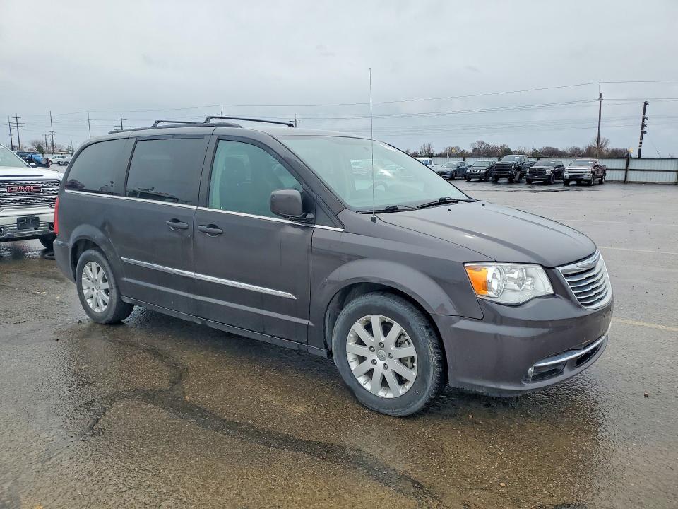 77707735 :رقم المزاد ، 2C4RC1BG5FR644641 vin ، 2015 Chrysler Town & Country مزاد بيع
