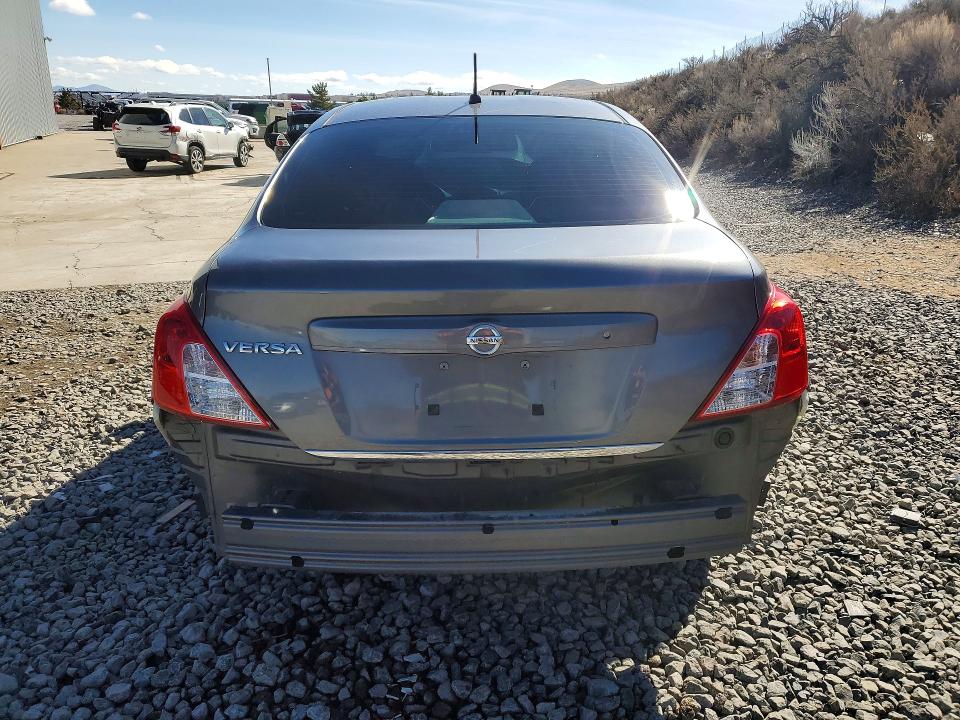 77395395 :رقم المزاد ، 3N1CN7AP4HL811157 vin ، 2017 Nissan Versa مزاد بيع