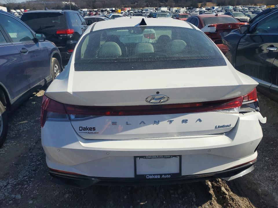 75558905 :رقم المزاد ، 5NPLP4AG4PH119467 vin ، 2023 Hyundai Elantra مزاد بيع