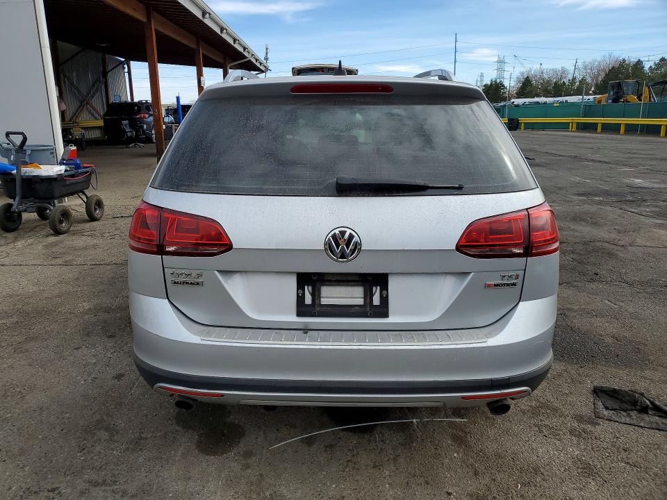 2017 Volkswagen Golf Alltrack მანქანა იყიდება აუქციონზე, vin: 3VWH17AU5HM512546, აუქციონის ნომერი: 65280786