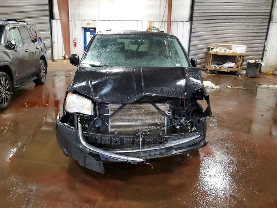2011 Chrysler Town & Country მანქანა იყიდება აუქციონზე, vin: 2A4RR5DG8BR607431, აუქციონის ნომერი: 76926505