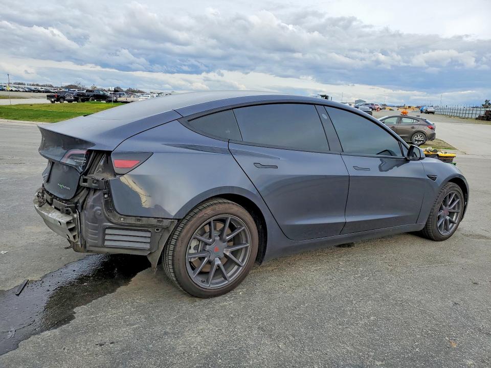2021 Tesla Model 3 მანქანა იყიდება აუქციონზე, vin: 5YJ3E1EB3MF003643, აუქციონის ნომერი: 78106225