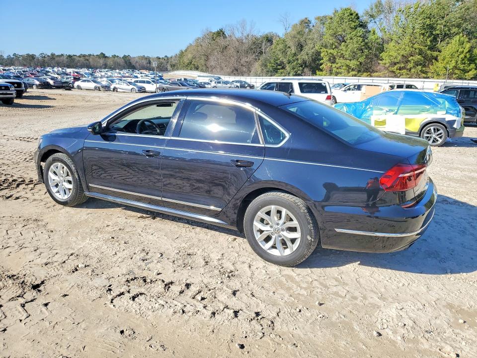 2017 Volkswagen Passat S მანქანა იყიდება აუქციონზე, vin: 1VWAT7A30HC006918, აუქციონის ნომერი: 76572735