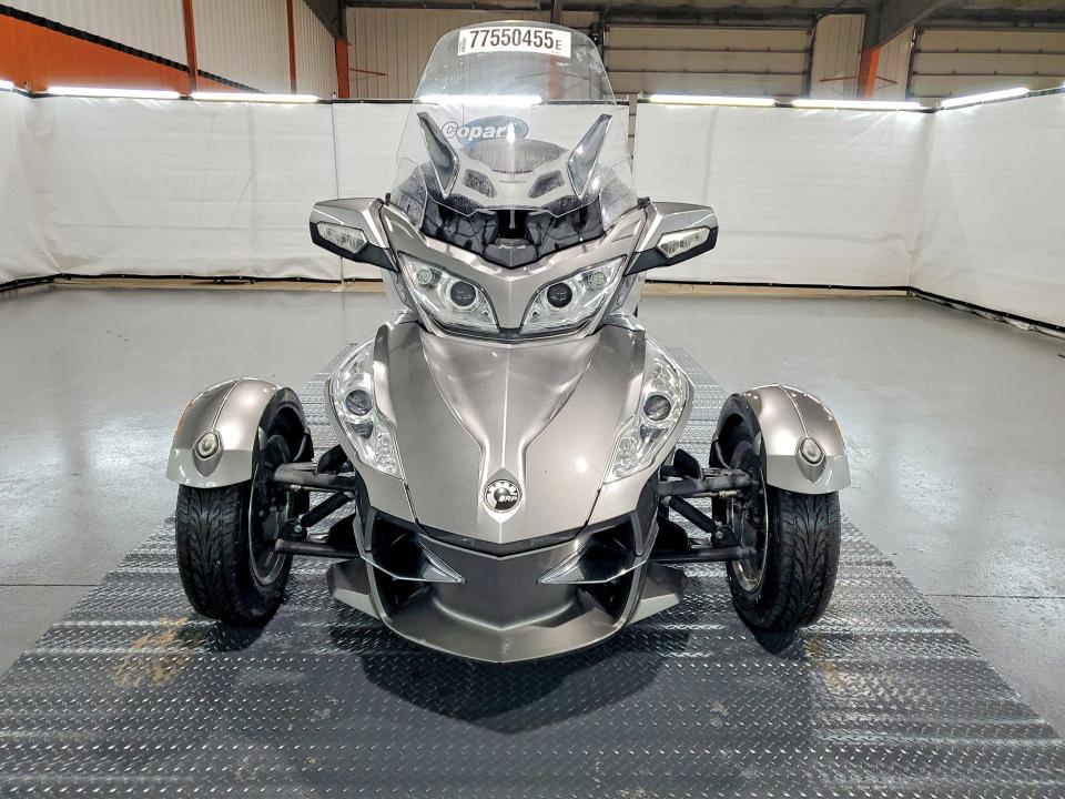 77550455 :رقم المزاد ، 2BXJBWC18BV002102 vin ، 2011 Can-am Spyder Roadster مزاد بيع