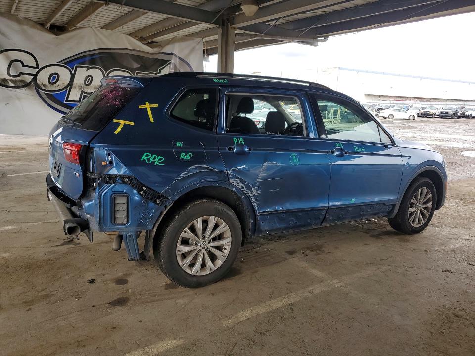79080035 :رقم المزاد ، 3VV1B7AX9JM190030 vin ، 2018 Volkswagen Tiguan مزاد بيع