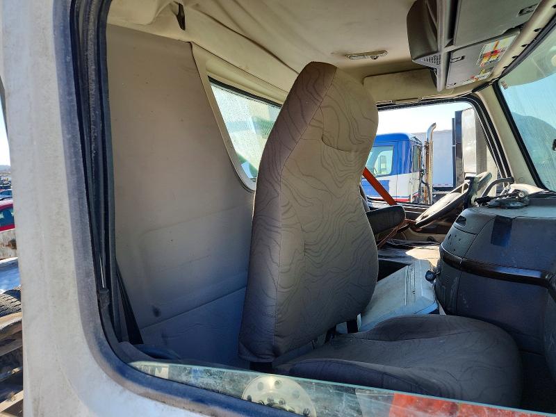 Продаж на аукціоні авто 2017 Volv Vn, vin: 4V4NC9EG1HN985628, номер лоту: 76746665