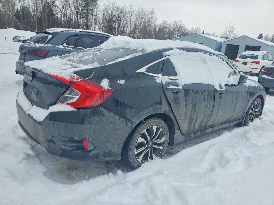 Продажа на аукционе авто 2018 Honda Civic, vin: 2HGFC2F51JH000507, номер лота: 74733265
