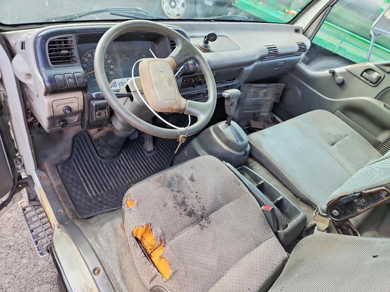 77730065 :رقم المزاد ، JALC4B149Y7012244 vin ، 2000 Isuzu Npr مزاد بيع