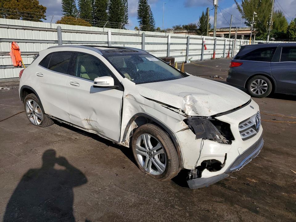 Aukcja sprzedaży 2018 Mercedes-benz Gla, vin: WDCTG4EB3JJ468580, numer aukcji: 77063275