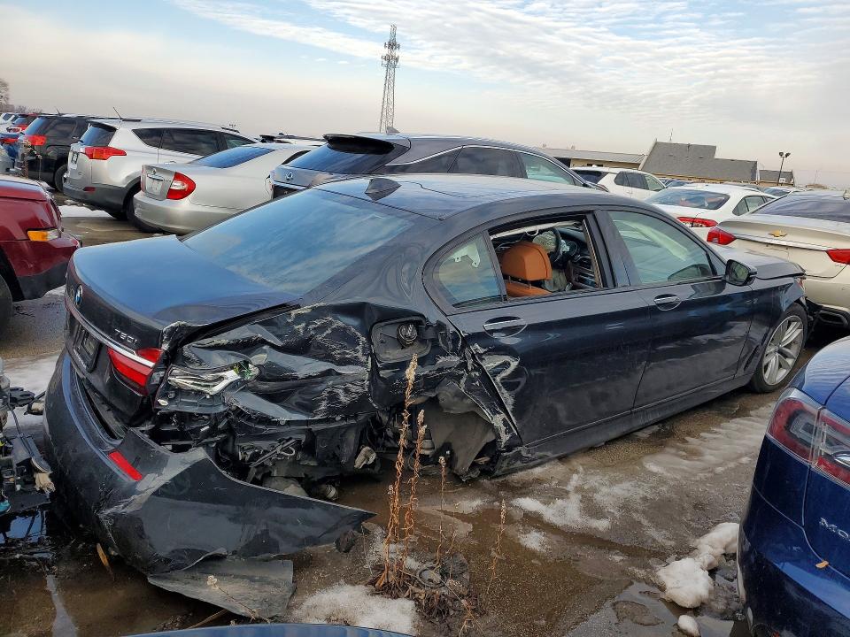 Продаж на аукціоні авто 2017 Bmw 750, vin: WBA7F2C55HG421454, номер лоту: 74002005