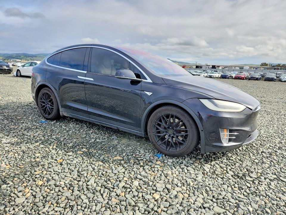 77794265 :رقم المزاد ، 5YJXCAE29GF001732 vin ، 2016 Tesla Model X مزاد بيع