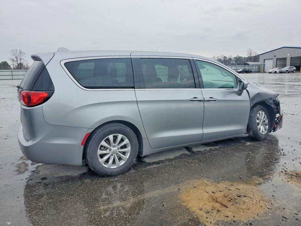 79187755 :رقم المزاد ، 2C4RC1FGXJR111493 vin ، 2018 Chrysler Pacifica مزاد بيع