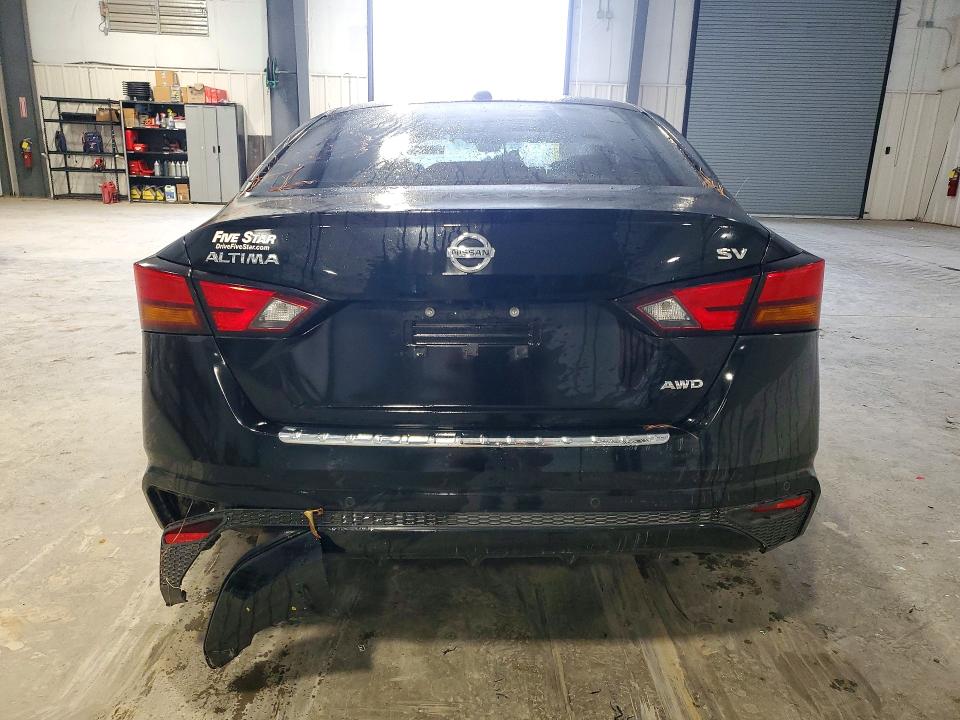 76038555 :رقم المزاد ، 1N4BL4DW3NN359378 vin ، 2022 Nissan Altima مزاد بيع