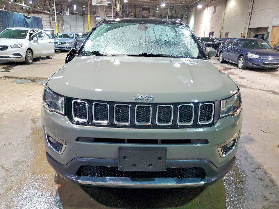 77967635 :رقم المزاد ، 3C4NJDCB4LT119152 vin ، 2020 Jeep Compass مزاد بيع